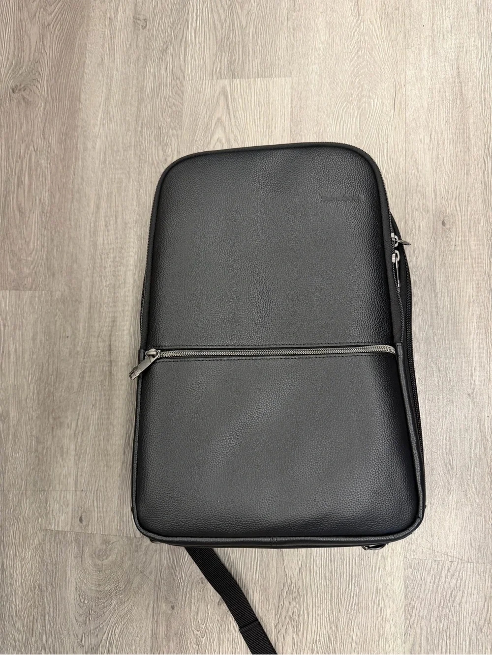 Samsonite classic Black Leather Slmim Backpack